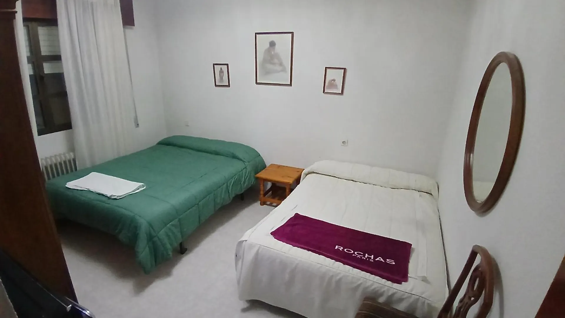 Habitacion Privada Familiar Toledo Bed & Breakfast